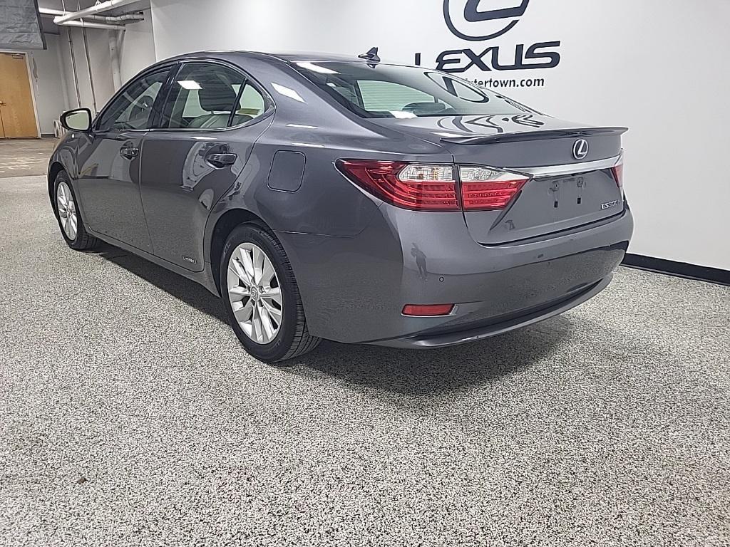 used 2014 Lexus ES 300h car, priced at $17,775