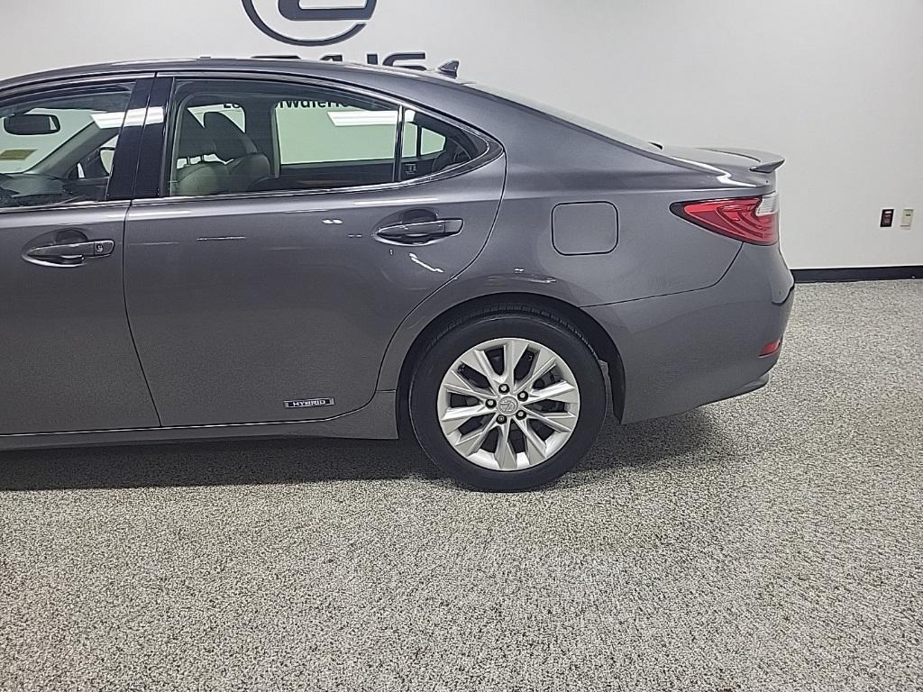 used 2014 Lexus ES 300h car, priced at $17,775