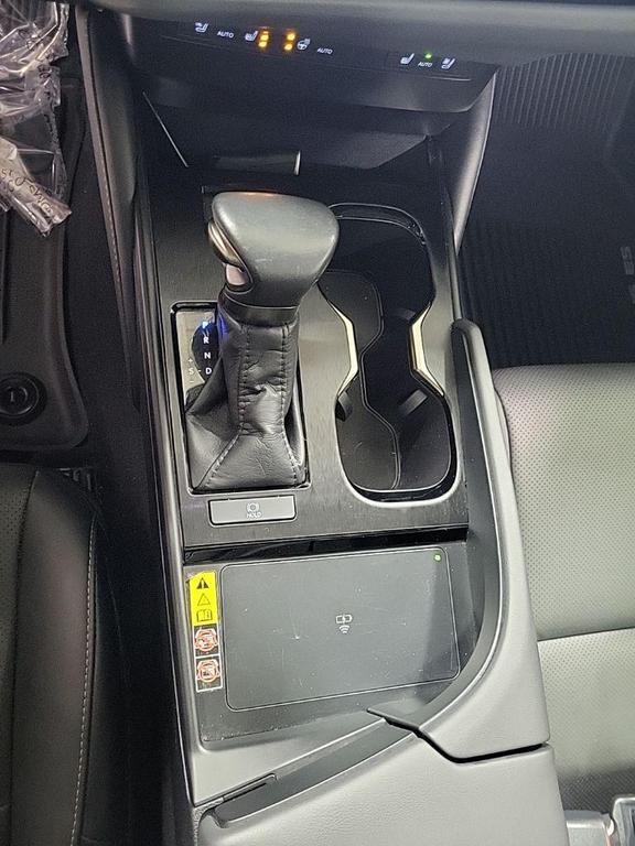 used 2024 Lexus ES 350 car
