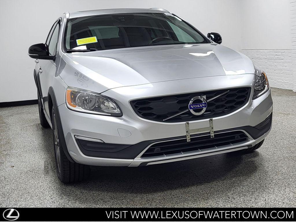 used 2018 Volvo V60 Cross Country car, priced at $21,998