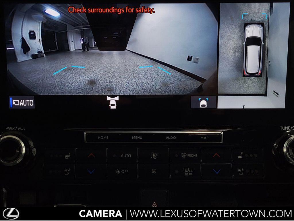 used 2022 Toyota Highlander car, priced at $35,466