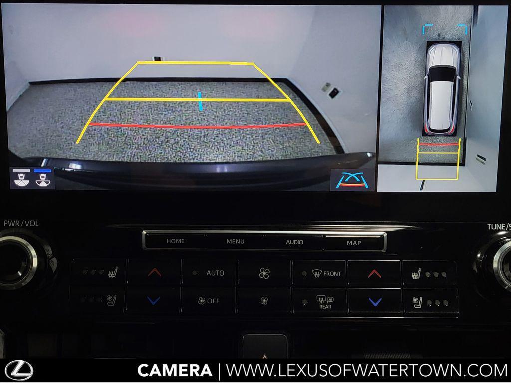 used 2022 Toyota Highlander car, priced at $35,466