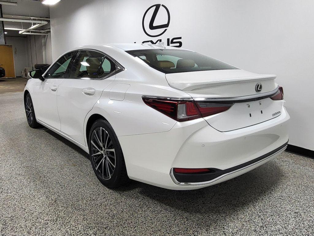 used 2023 Lexus ES 300h car, priced at $44,678
