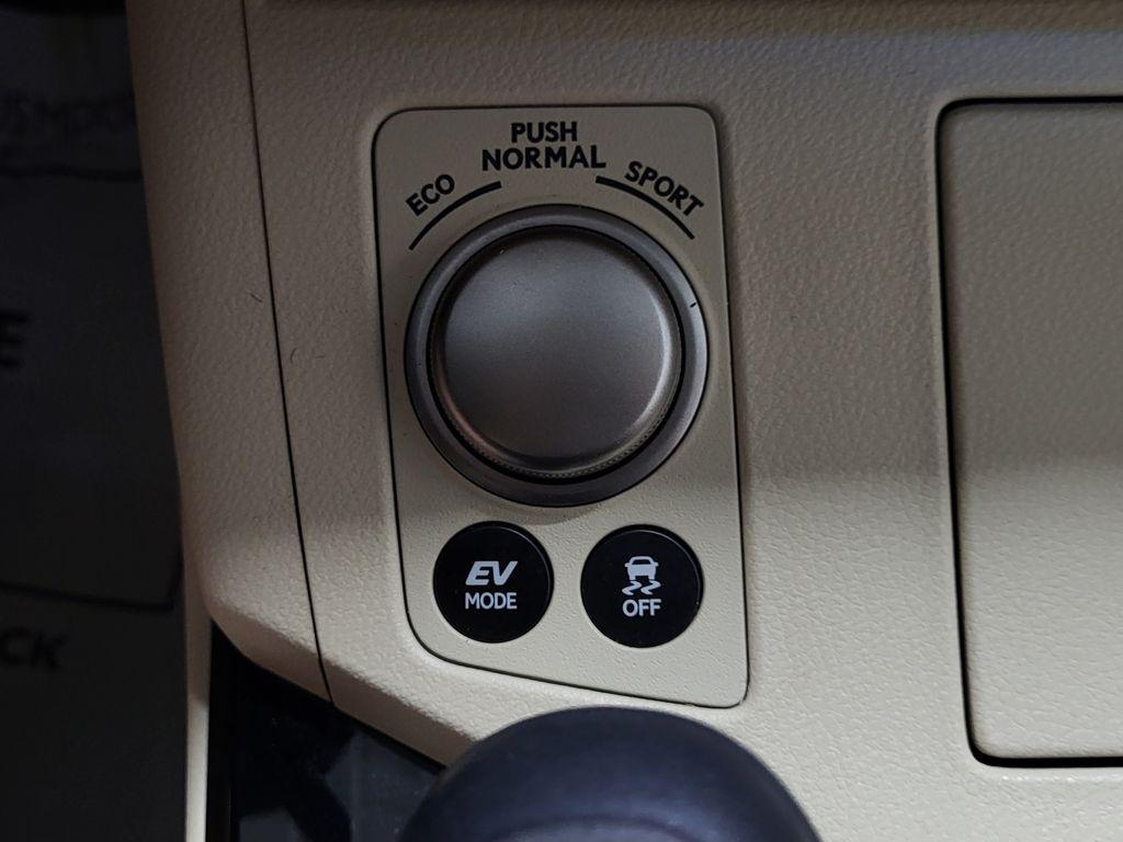 used 2015 Lexus ES 300h car, priced at $20,564