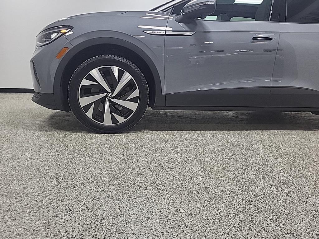 used 2022 Volkswagen ID.4 car, priced at $18,444