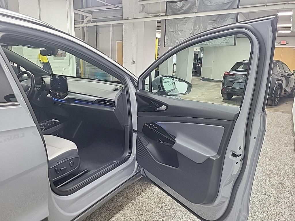 used 2022 Volkswagen ID.4 car, priced at $18,444