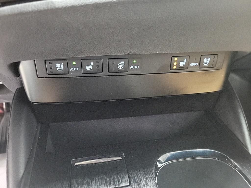 used 2025 Lexus ES 350 car, priced at $43,992