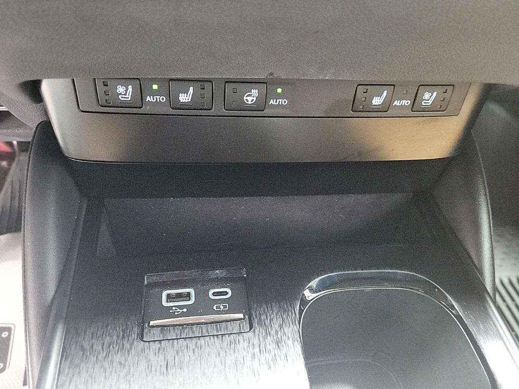 used 2025 Lexus ES 350 car, priced at $43,992