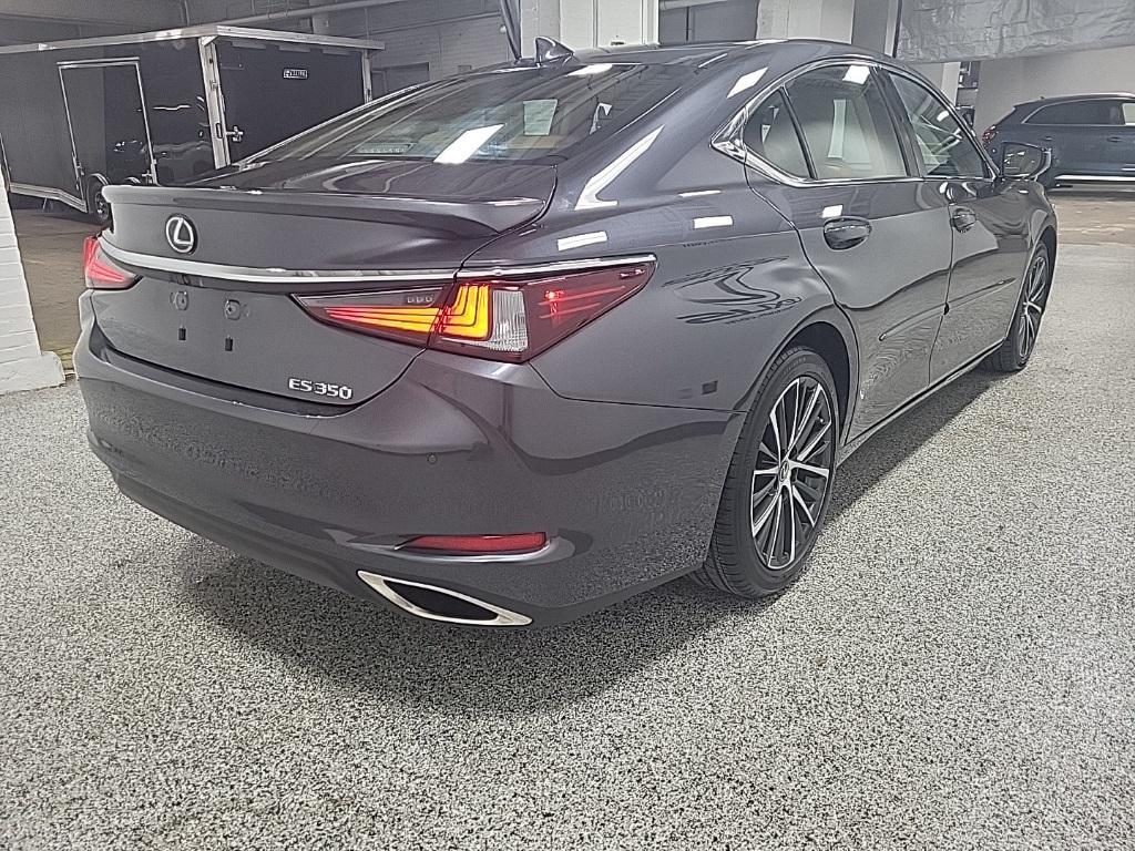 used 2025 Lexus ES 350 car, priced at $43,992