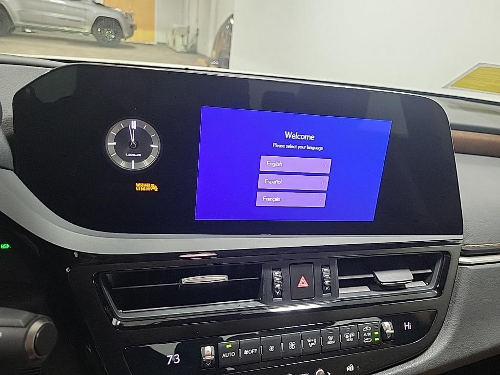 used 2025 Lexus ES 300h car, priced at $43,333