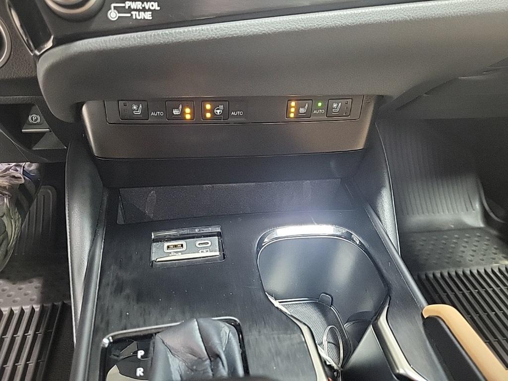 used 2025 Lexus ES 300h car, priced at $43,333