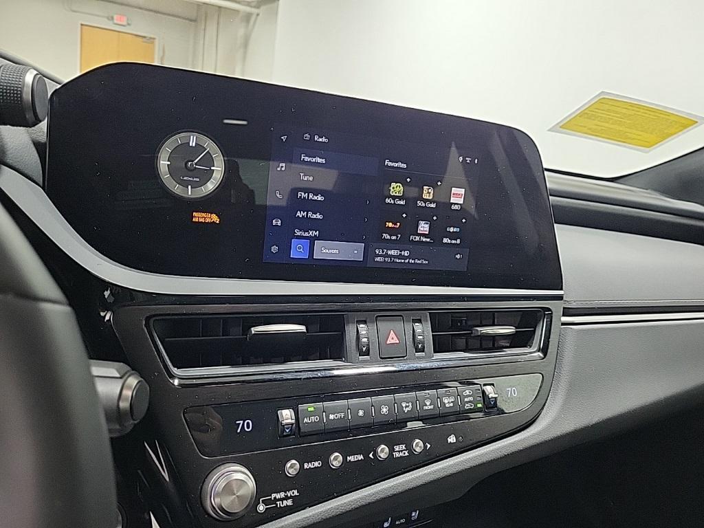 used 2025 Lexus ES 300h car, priced at $44,444