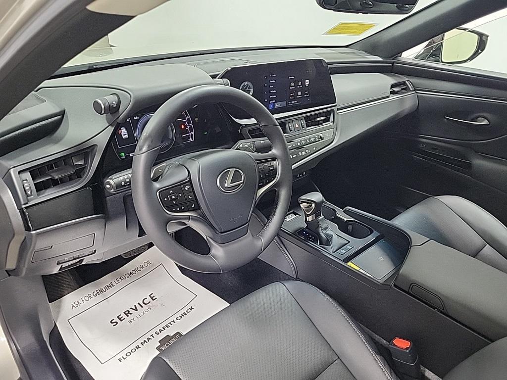 used 2025 Lexus ES 300h car, priced at $44,444