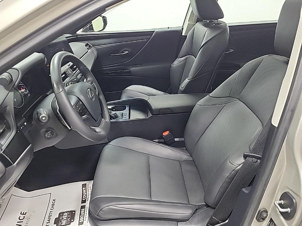 used 2025 Lexus ES 300h car, priced at $44,444