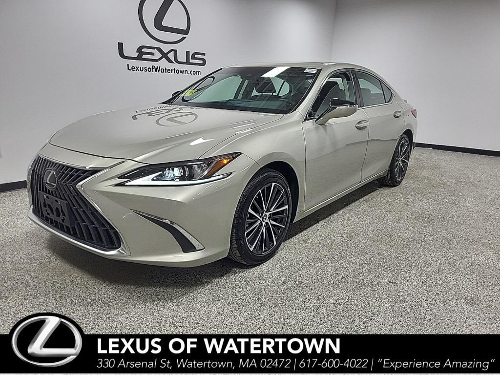 used 2025 Lexus ES 300h car, priced at $44,444
