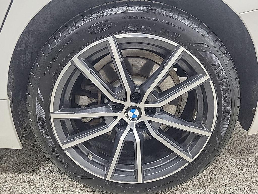 used 2019 BMW 330 car, priced at $21,992