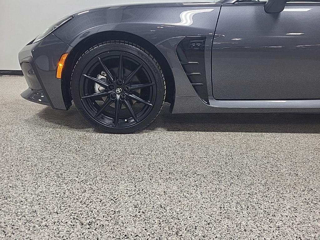 used 2023 Toyota GR86 car, priced at $30,993