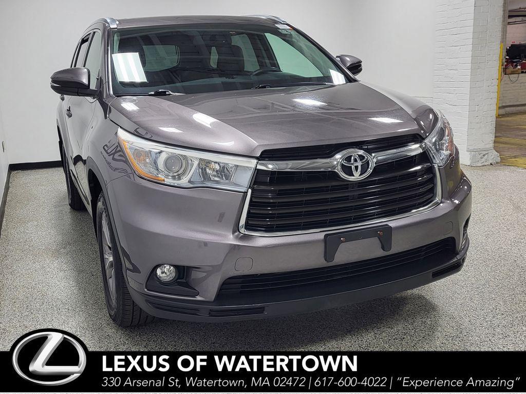 used 2015 Toyota Highlander car, priced at $23,571