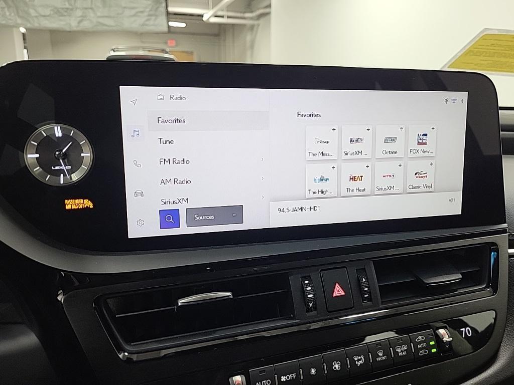 used 2025 Lexus ES 300h car, priced at $44,774