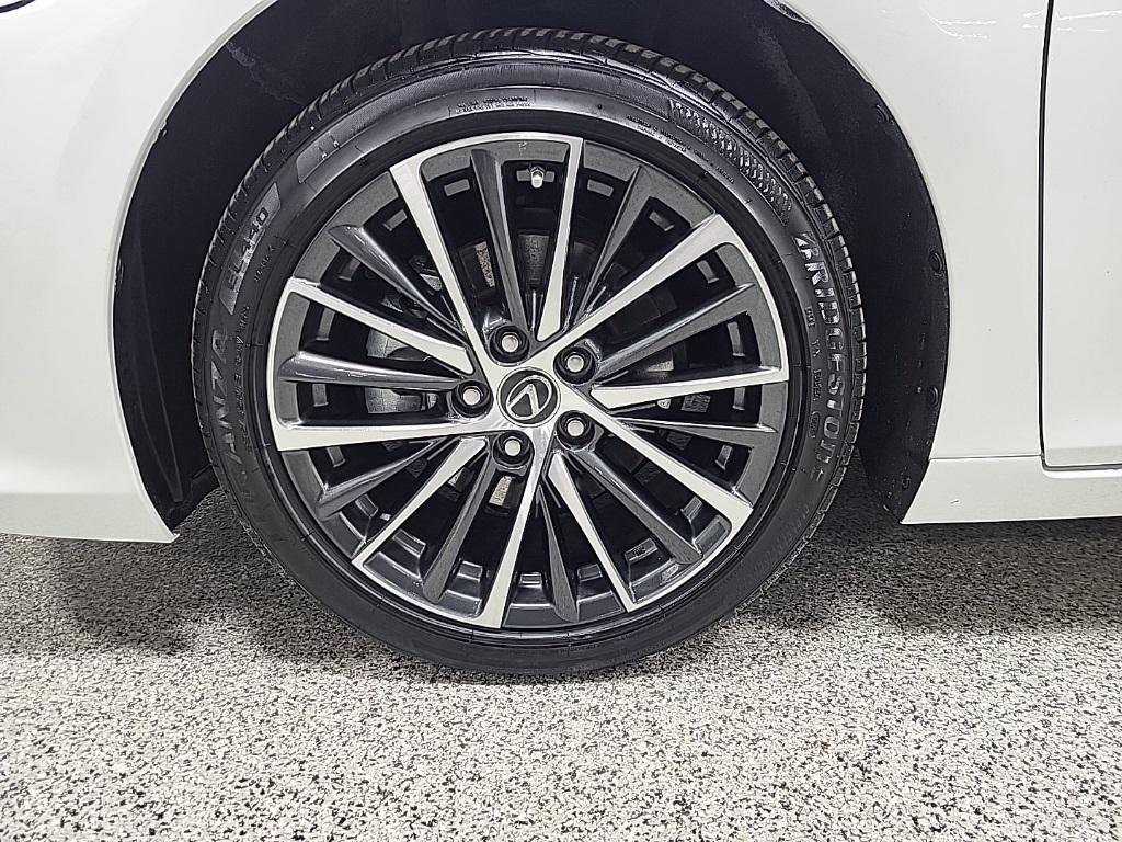 used 2025 Lexus ES 300h car, priced at $44,774