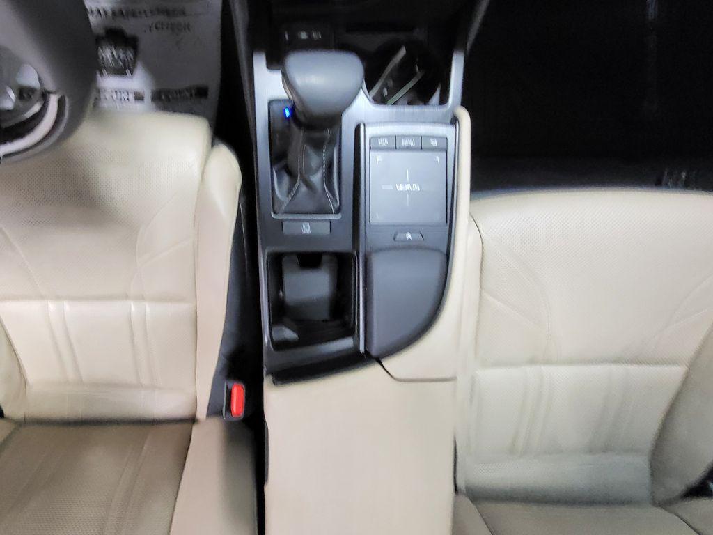 used 2019 Lexus ES 350 car, priced at $32,774