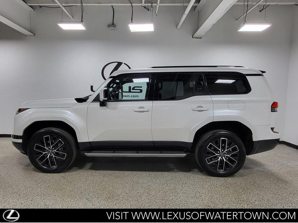 used 2024 Lexus GX 550 car, priced at $75,555