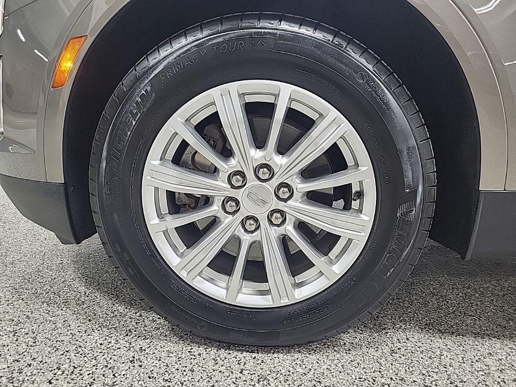 used 2018 Cadillac XT5 car, priced at $21,885
