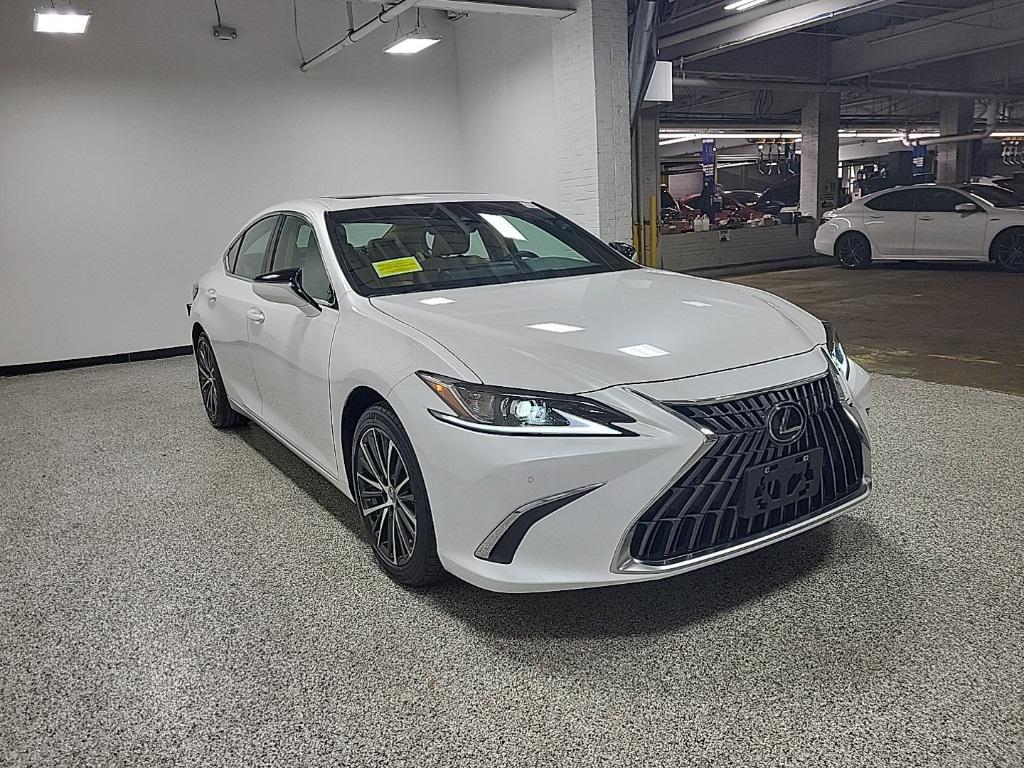 used 2023 Lexus ES 350 car, priced at $38,884
