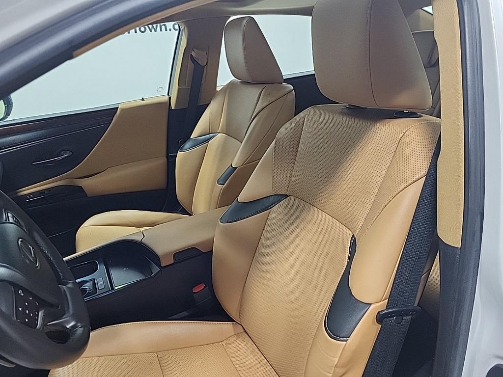 used 2023 Lexus ES 350 car, priced at $38,884