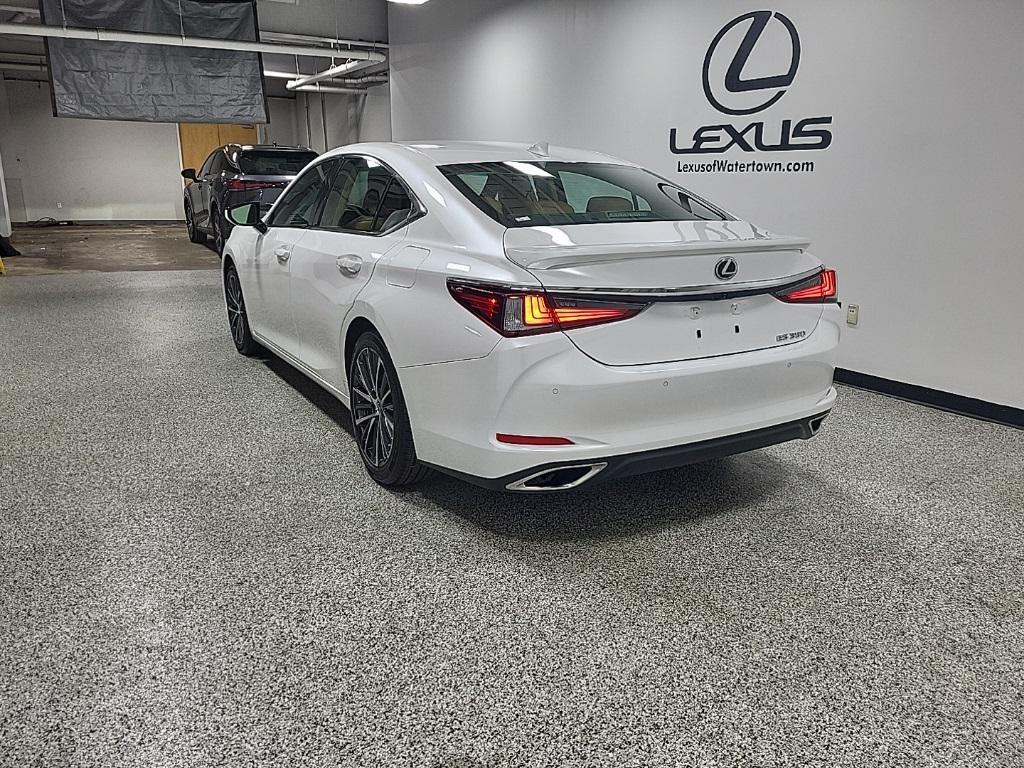 used 2023 Lexus ES 350 car, priced at $38,884