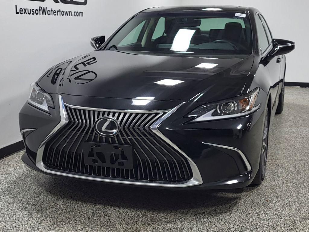 used 2020 Lexus ES 350 car, priced at $34,531
