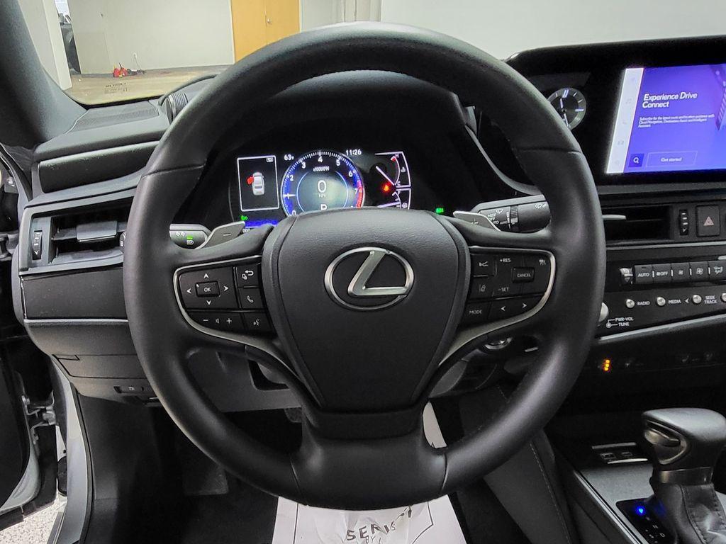 used 2025 Lexus ES 350 car, priced at $45,422