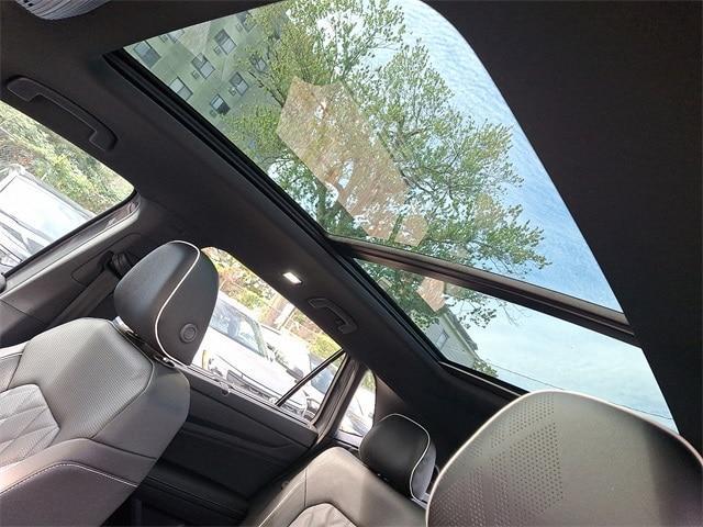 new 2026 Volkswagen Atlas Cross Sport car, priced at $52,277