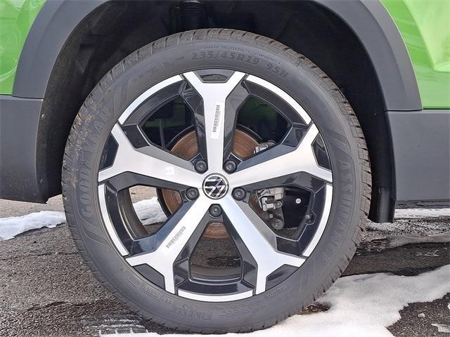 new 2026 Volkswagen Taos car, priced at $38,277