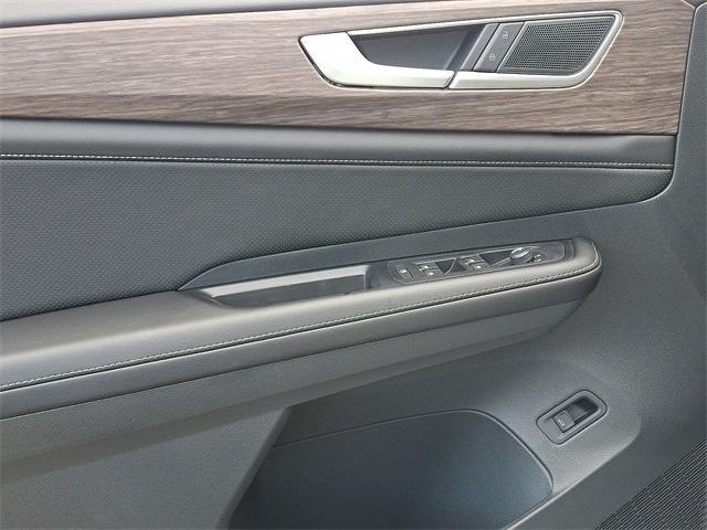 new 2026 Volkswagen Atlas car, priced at $48,777