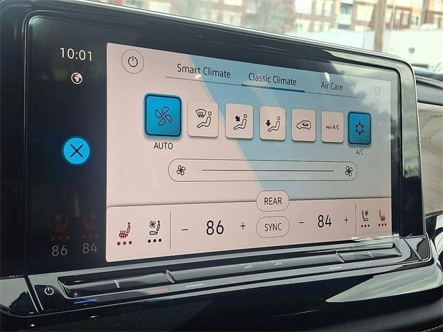 new 2026 Volkswagen Atlas car, priced at $45,777