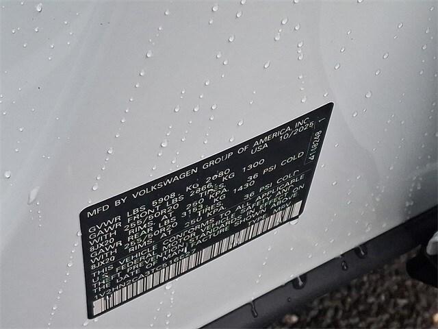 new 2026 Volkswagen Atlas car, priced at $44,777