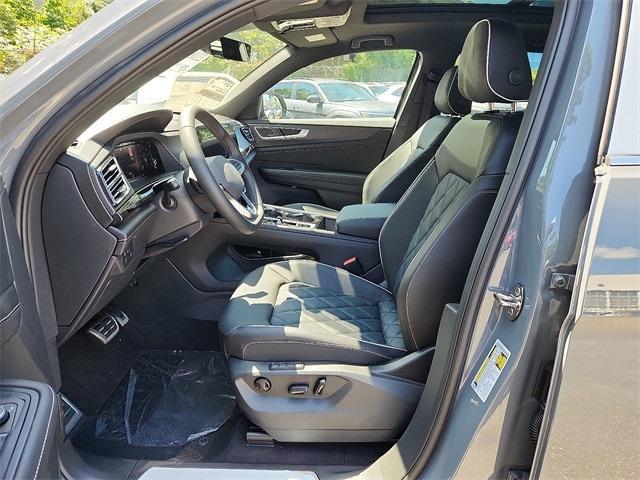 new 2025 Volkswagen Atlas Cross Sport car, priced at $48,527