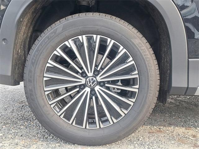 new 2026 Volkswagen Tiguan car, priced at $34,197