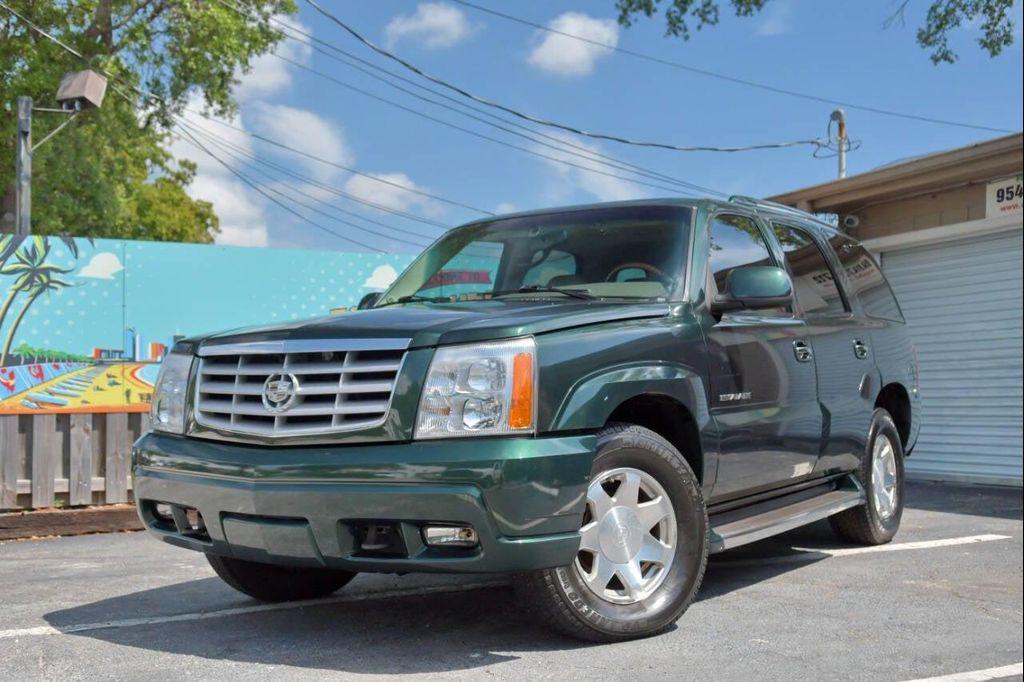 used 2002 Cadillac Escalade car, priced at $9,998