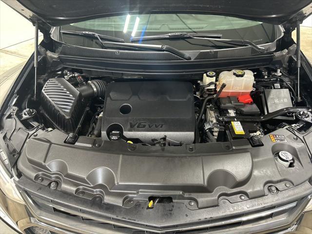 2018 Mosaic Black Metallic Chevrolet Traverse