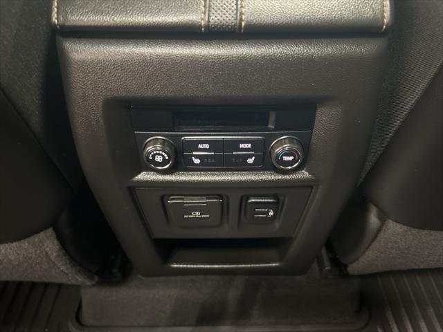 2018 Mosaic Black Metallic Chevrolet Traverse