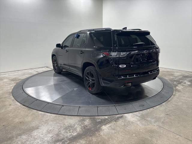 2018 Mosaic Black Metallic Chevrolet Traverse