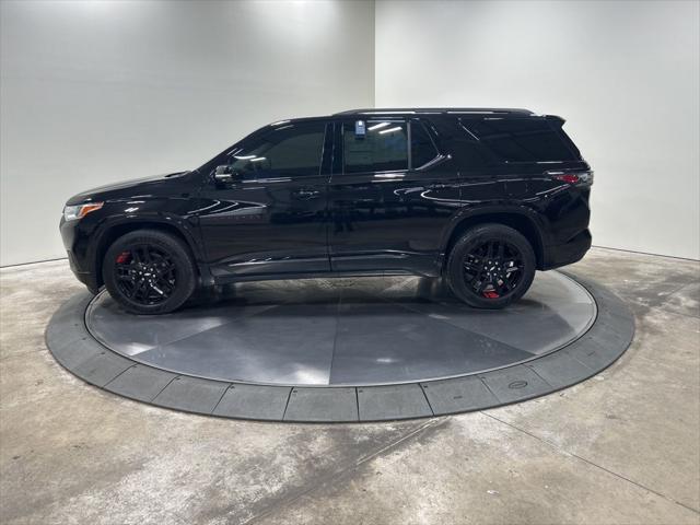 2018 Mosaic Black Metallic Chevrolet Traverse