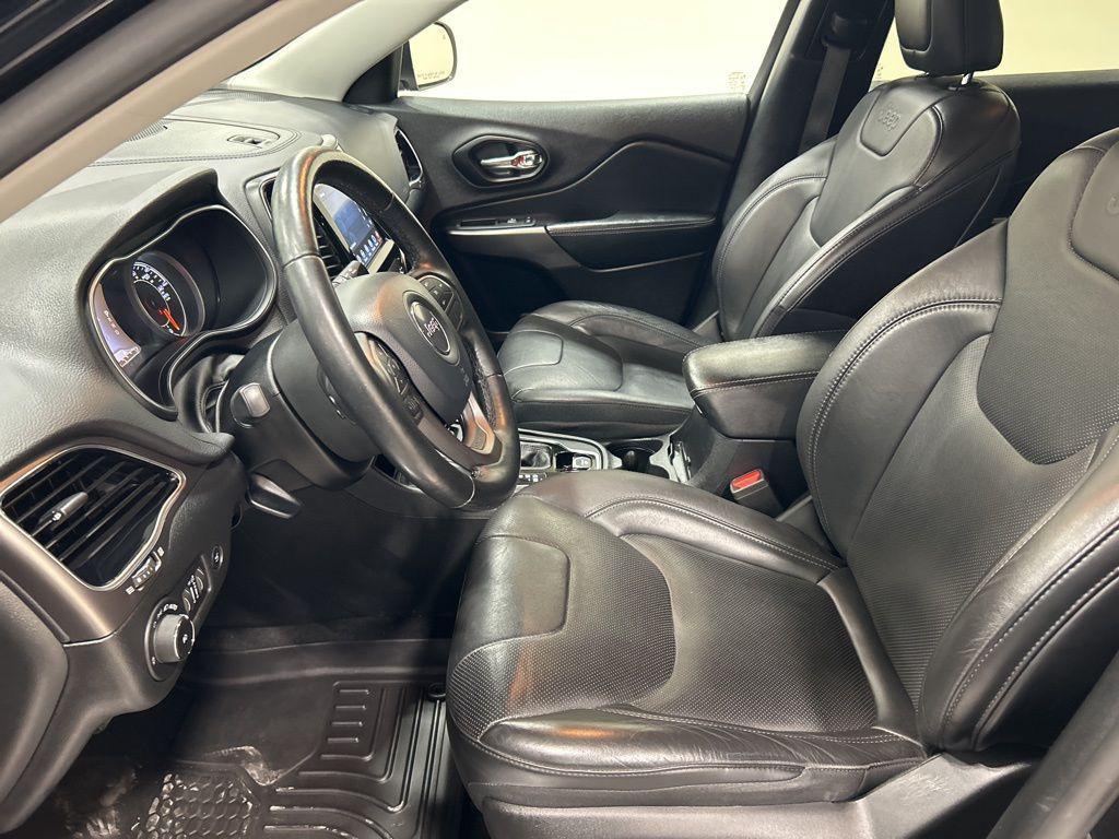 used 2020 Jeep Cherokee car, priced at $20,554