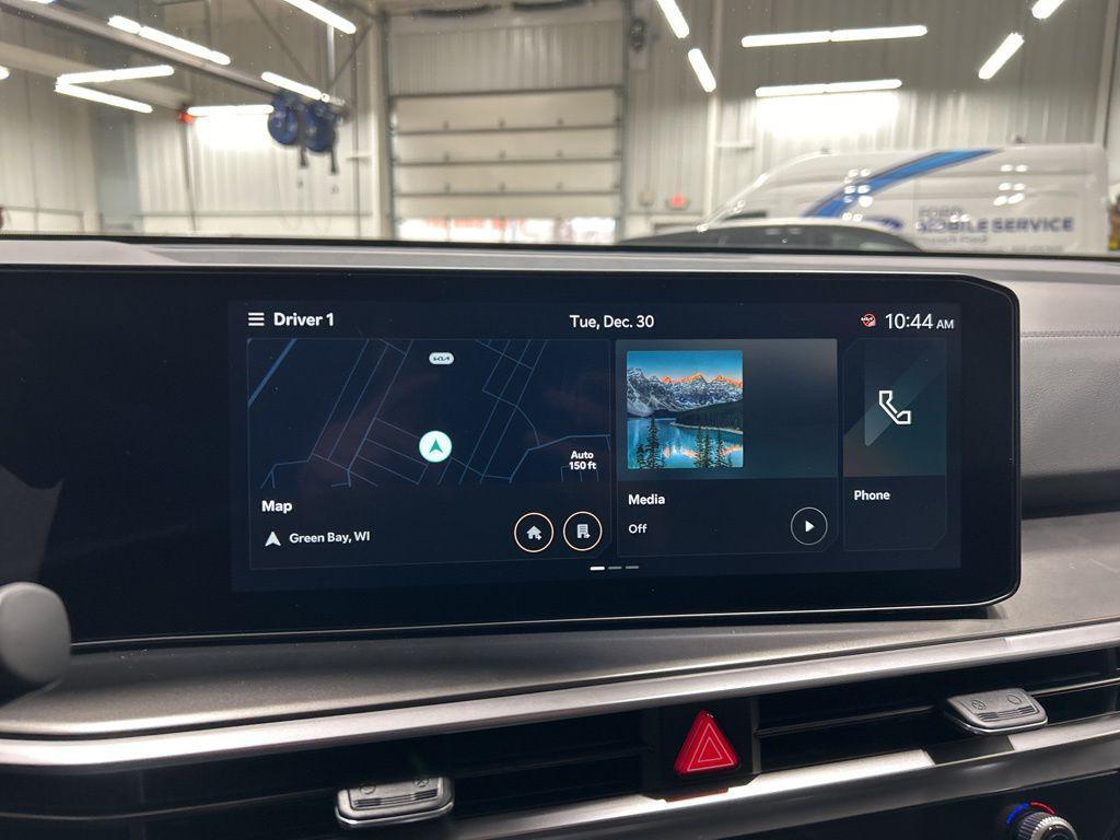 new 2026 Kia Sorento car, priced at $40,590