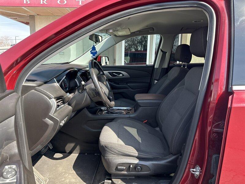 used 2019 Chevrolet Traverse car, priced at $13,900