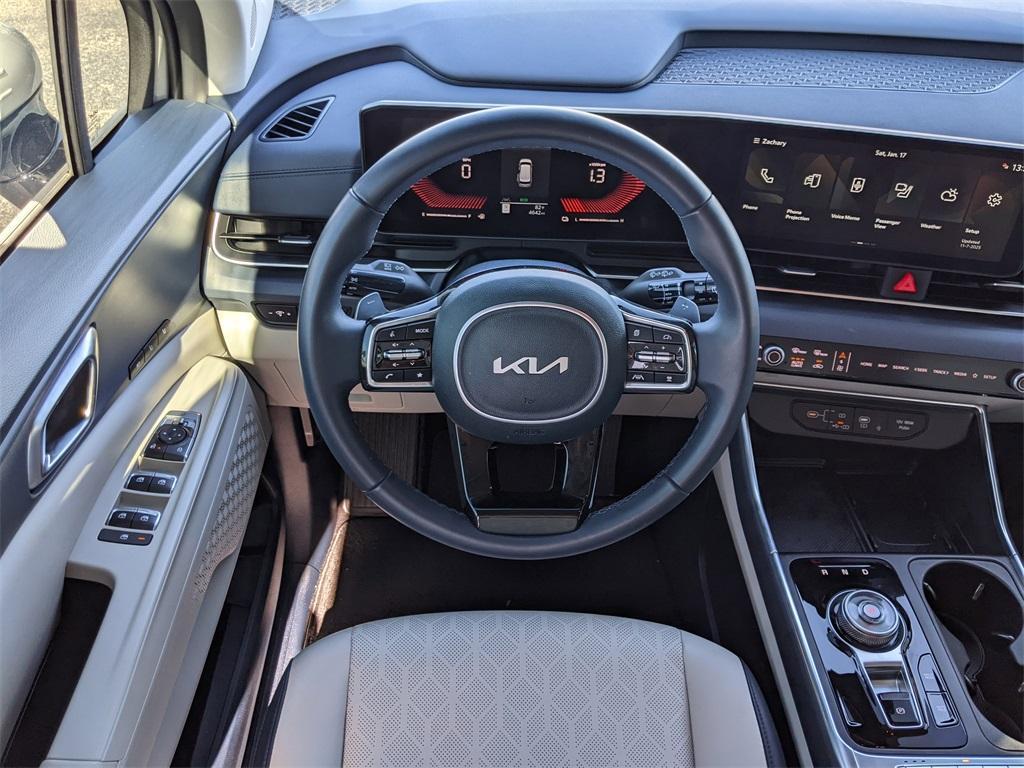 used 2025 Kia Carnival Hybrid car, priced at $37,203