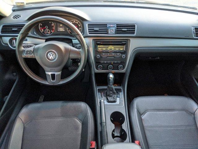 used 2014 Volkswagen Passat car