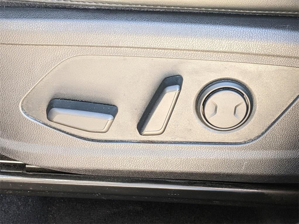 used 2021 Kia Sorento car, priced at $15,330